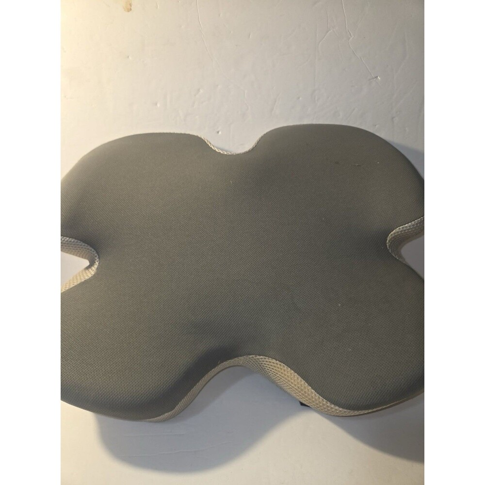 MEMOBARCO Ergonomic Seat Cushion in Black and Beige Color Combination